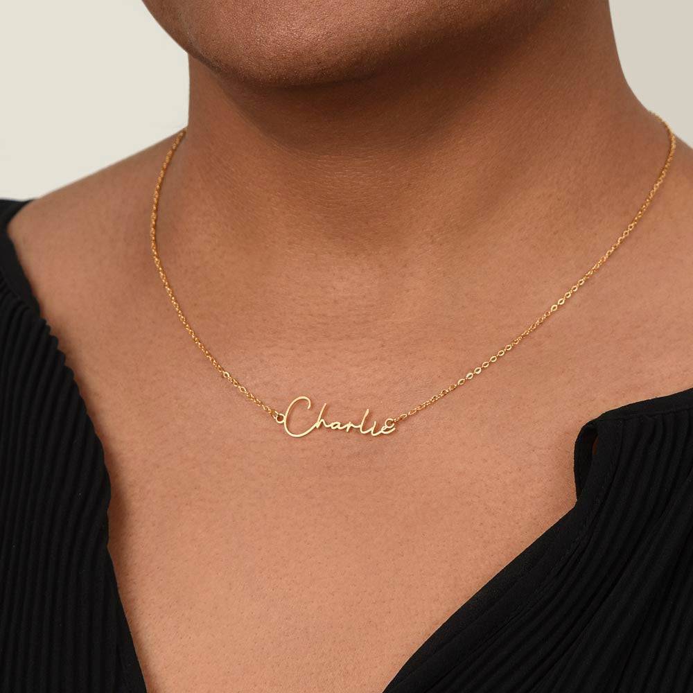 NameLoura™ - Signature Name Necklace (+ custom messages) - Briloura